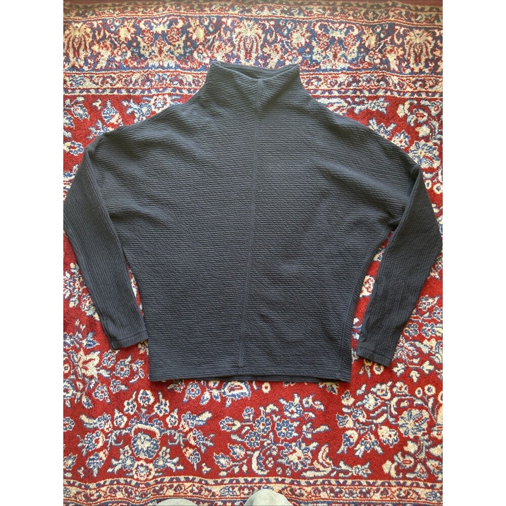 Lululemon Textured Pullover Turtleneck Sweater Black Small